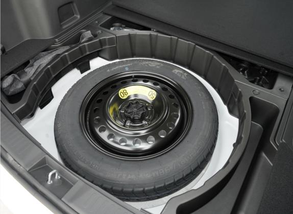 宋 2021款 经典版 1.5T 手动豪华型 其他细节类   备胎