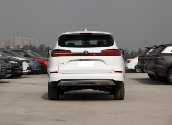 宋 2021款 经典版 1.5T 自动精英型 外观   正后