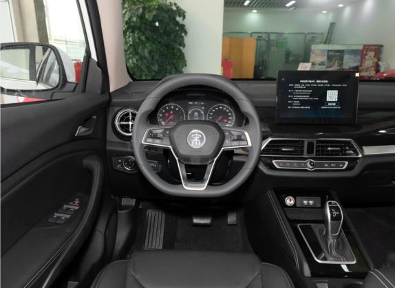 宋 2021款 经典版 1.5T 自动豪华型 中控类   驾驶位
