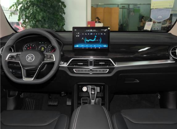 宋 2021款 经典版 1.5T 自动豪华型 中控类   中控台
