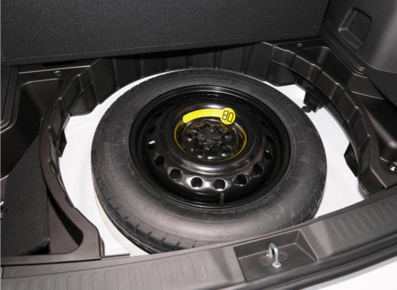 宋 2021款 经典版 1.5T 自动豪华型 其他细节类   备胎