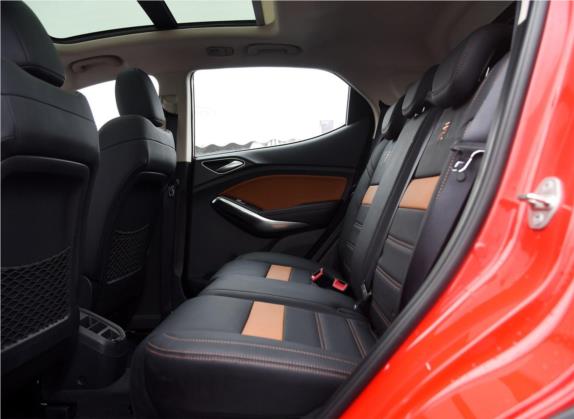 元 2016款 1.5TID 自动旗舰型 车厢座椅   后排空间