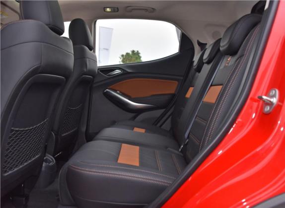 元 2016款 1.5TID 自动尊荣型 车厢座椅   后排空间