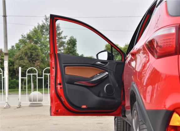 元 2016款 1.5TID 自动尊荣型 车厢座椅   前门板