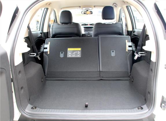 元 2016款 1.5L 自动豪华型 车厢座椅   后备厢