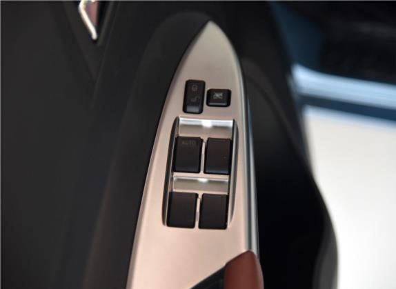比亚迪F3 2015款 节能版 1.5L 手动尊贵型 车厢座椅   门窗控制