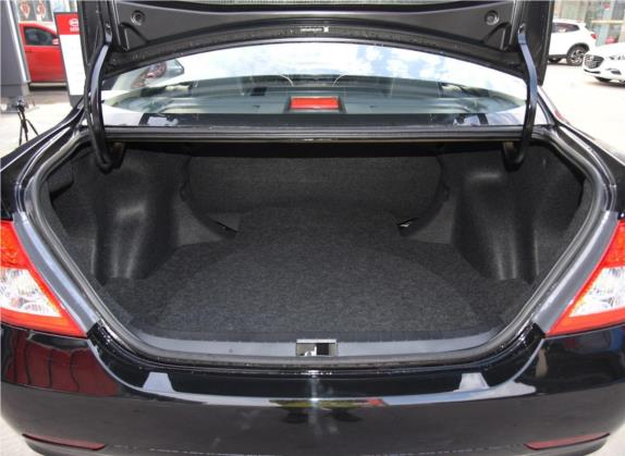 比亚迪F3 2020款 1.5L 手动经典型 车厢座椅   后备厢