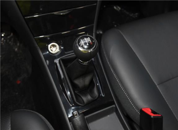 比亚迪F3 2020款 1.5L 手动经典型 中控类   挡把