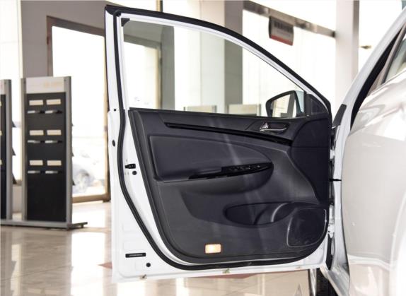 比亚迪e5 2016款 300 豪华型 车厢座椅   前门板