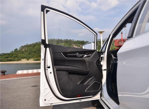 宋MAX 2017款 1.5T 自动智联尊贵型 7座 车厢座椅   前门板