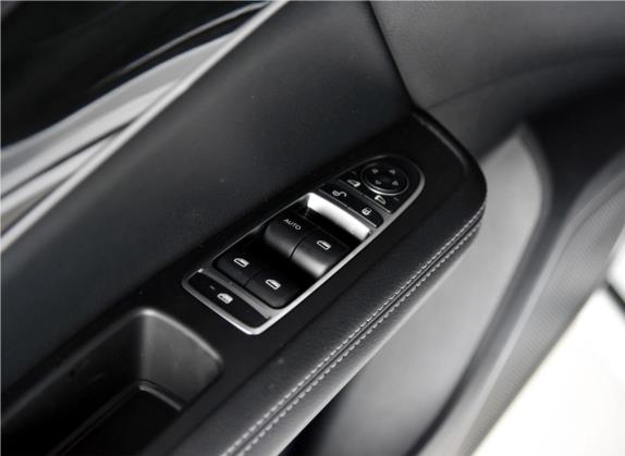 宋MAX 2017款 1.5T 手动智联豪华型 7座 车厢座椅   门窗控制
