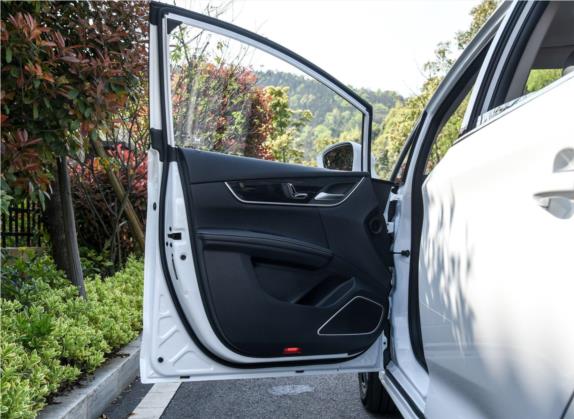 宋MAX 2018款 1.5T 自动智联尊享型 6座 车厢座椅   前门板