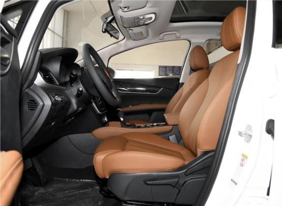 宋MAX 2018款 1.5T 自动智联精英型 6座 车厢座椅   前排空间