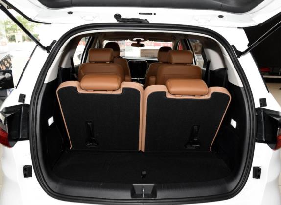 宋MAX 2018款 1.5T 自动智联精英型 6座 车厢座椅   后备厢