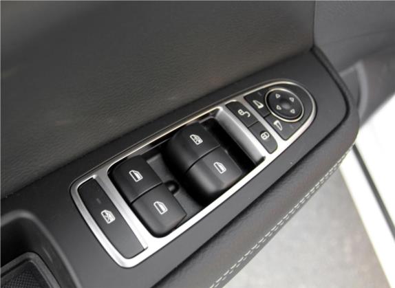 宋MAX 2018款 1.5T 自动智联尊享型 7座 车厢座椅   门窗控制