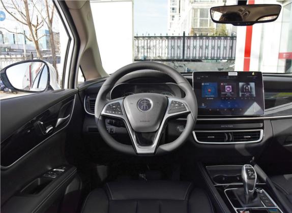 宋MAX 2019款 1.5T 自动智联睿动型 6座 国V 中控类   驾驶位