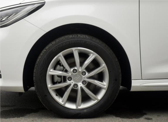 宋MAX 2019款 1.5T 手动智联睿逸型 6座 国VI 其他细节类   前轮