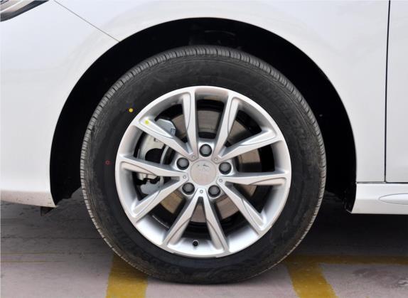 宋MAX 2019款 1.5T 手动智联睿逸型 7座 国V 其他细节类   前轮