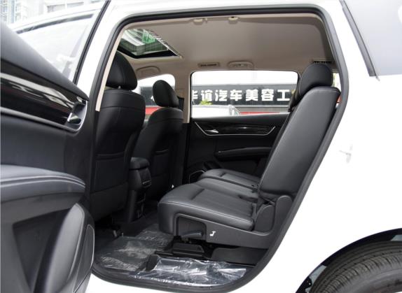 宋MAX 2019款 1.5T 手动智联睿逸型 7座 国VI 车厢座椅   后排空间