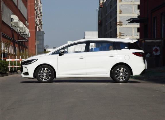 宋MAX 2019款 1.5T 自动智联睿逸型 6座 国V 外观   正侧
