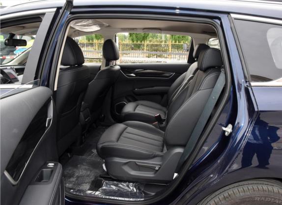宋MAX 2019款 1.5T 自动智联睿逸型 6座 国VI 车厢座椅   后排空间