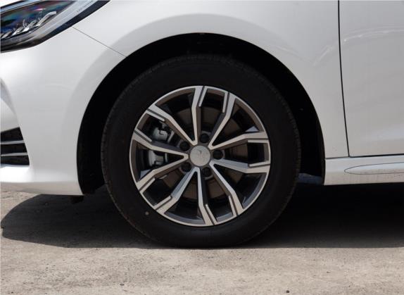 宋MAX 2019款 1.5T 自动智联睿逸型 7座 国VI 其他细节类   前轮