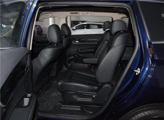 宋MAX 2019款 1.5T 自动智联睿动型 6座 国VI 车厢座椅   后排空间