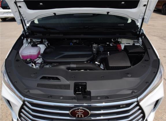 宋MAX 2019款 1.5T 自动智联睿进型 6座 国VI 其他细节类   发动机舱