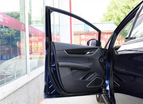 宋MAX 2019款 1.5T 手动智联睿逸天窗型 7座 国VI 车厢座椅   前门板