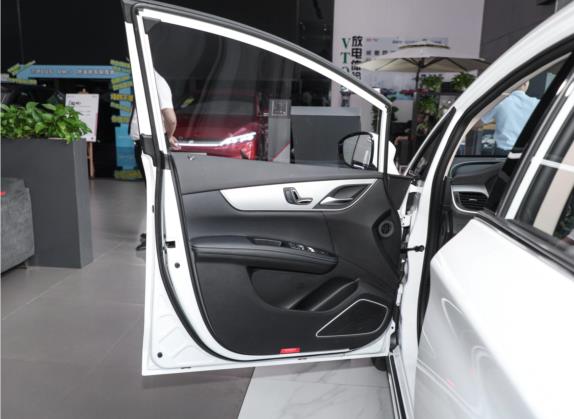 宋MAX 2021款 升级版 1.5T 自动旗舰型 6座 车厢座椅   前门板