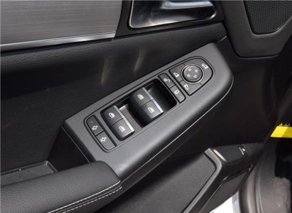 唐 2019款 2.0T 自动智联尊贵型 7座 国VI 车厢座椅   门窗控制