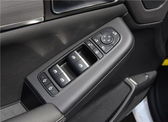 唐 2019款 2.0T 自动智联尊驭型 5座 国VI 车厢座椅   门窗控制