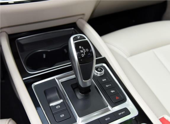 宋MAX新能源 2019款 DM 1.5T 智联致享型 7座 国V 中控类   挡把