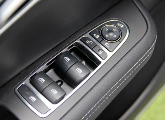 宋MAX新能源 2019款 DM 1.5T 智联致耀型 7座 国V 车厢座椅   门窗控制