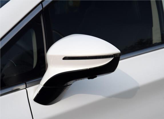宋MAX新能源 2019款 EV 智行限量版 旗舰型 6座 外观细节类   外后视镜