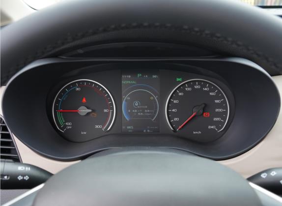 宋MAX新能源 2022款 DM-i 105KM 尊荣型 中控类   仪表盘