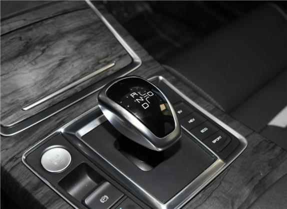 秦Pro新能源 2018款 DM 1.5TI 自动智联锐动型 中控类   挡把
