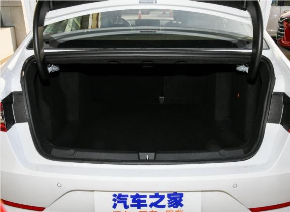 秦Pro新能源 2018款 EV500 智联领动型 车厢座椅   后备厢