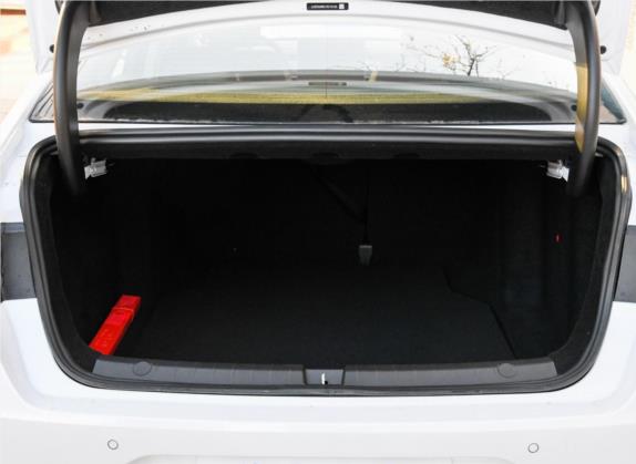 秦Pro新能源 2018款 EV500 智联领享型 车厢座椅   后备厢