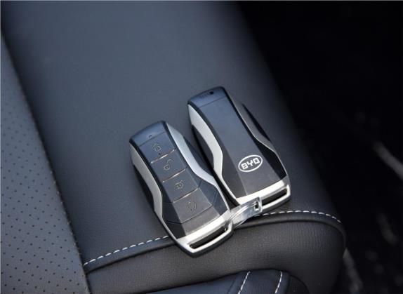 秦Pro新能源 2019款 EV 超能版 高功率高续航智联领越型 其他细节类   钥匙