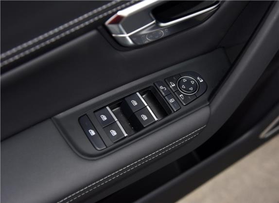 宋Pro 2019款 1.5T 自动尊贵型 车厢座椅   门窗控制