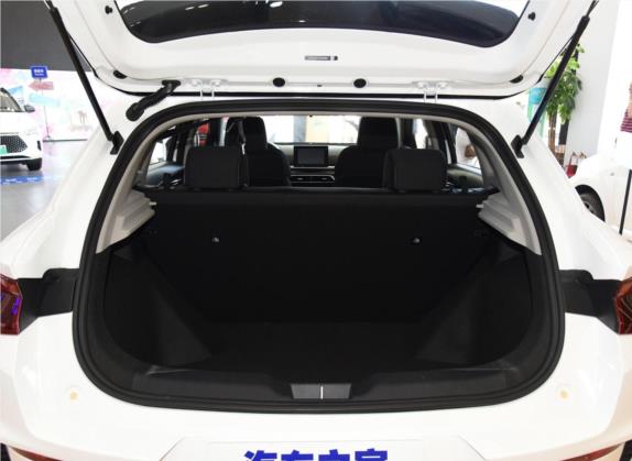 比亚迪e2 2019款 标准续航版 悦·标准型 车厢座椅   后备厢