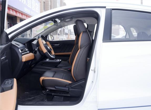 比亚迪e2 2020款 升级版 标准续航版 舒适型 车厢座椅   前排空间