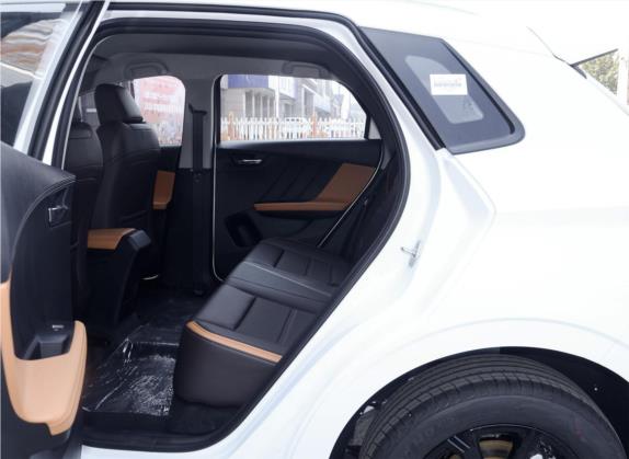 比亚迪e2 2020款 升级版 标准续航版 舒适型 车厢座椅   后排空间