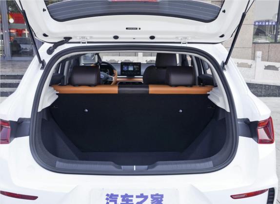 比亚迪e2 2020款 升级版 标准续航版 舒适型 车厢座椅   后备厢