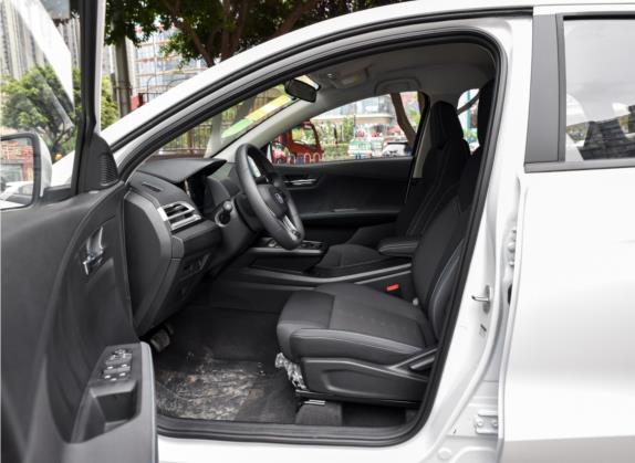 比亚迪e2 2021款 舒适型 车厢座椅   前排空间