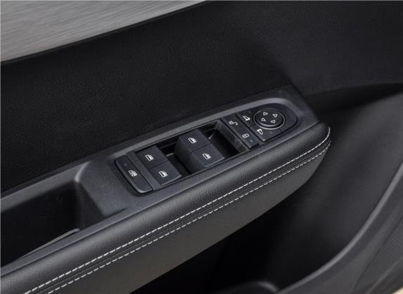 秦 2019款 1.5L 自动豪华型 车厢座椅   门窗控制
