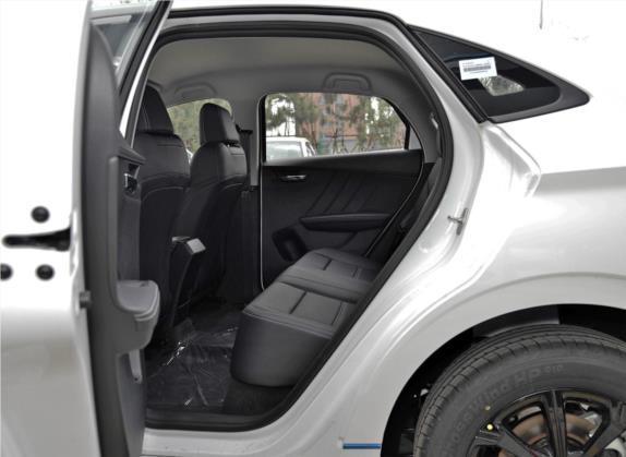 比亚迪e3 2020款 400出行版 车厢座椅   后排空间
