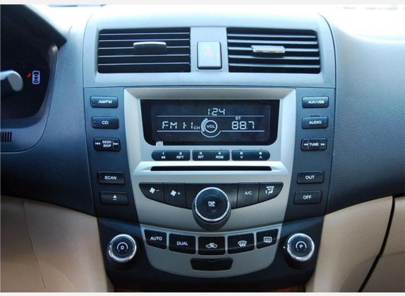 比亚迪F6 2008款 2.0L 手动豪华型GLX-i 中控类   中控台