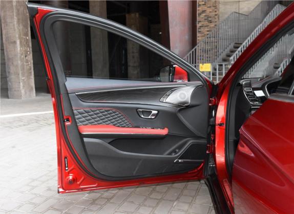汉 2020款 EV 四驱高性能版旗舰型 车厢座椅   前门板